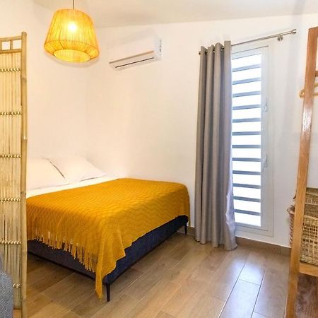 Idylle - Charmant Bungalow A 2 Pas Du Lagon La Saline Le Bains Εξωτερικό φωτογραφία