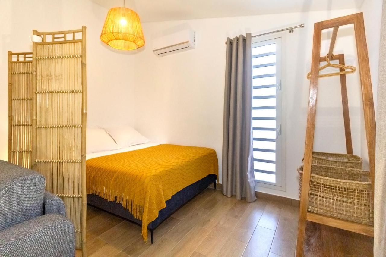 Idylle - Charmant Bungalow A 2 Pas Du Lagon La Saline Le Bains Εξωτερικό φωτογραφία